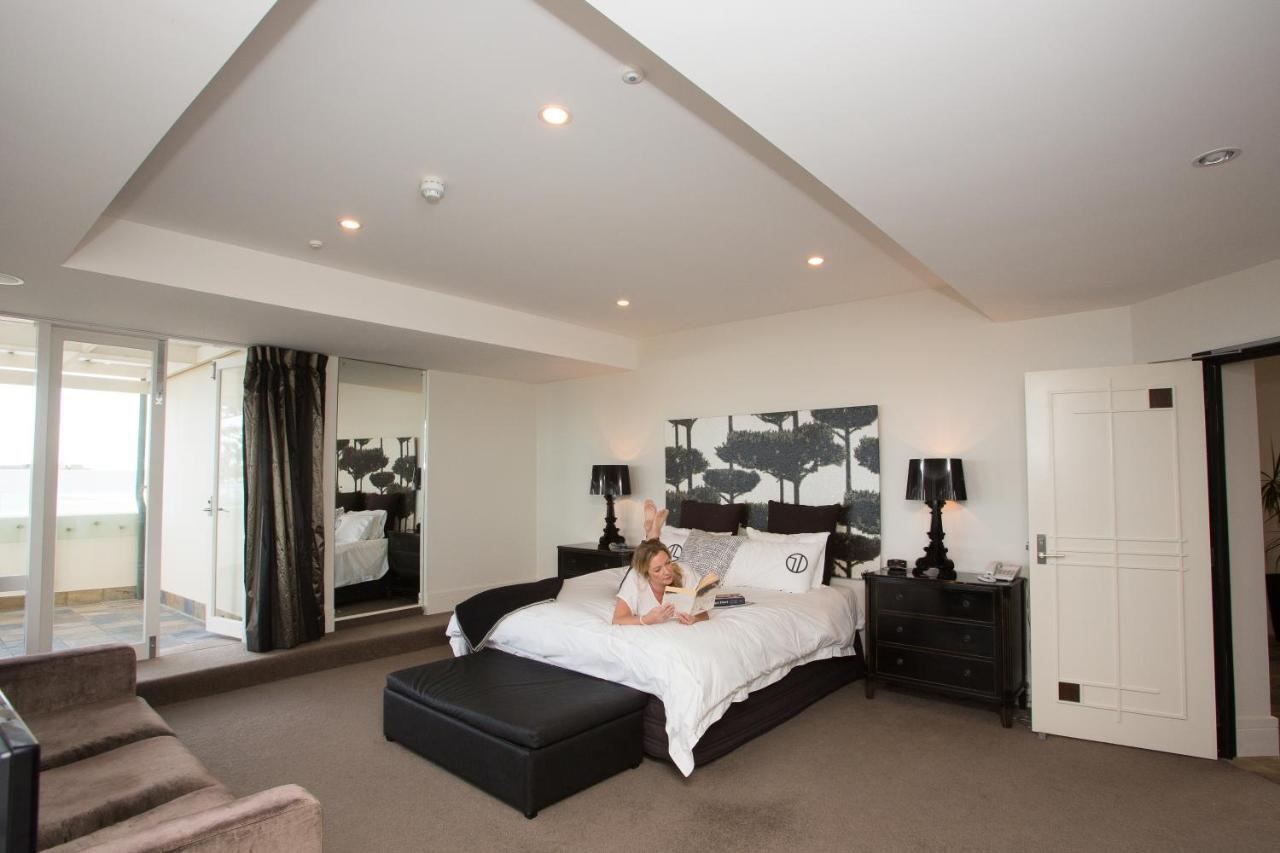 The Dome Boutique Apartments Napier Room photo